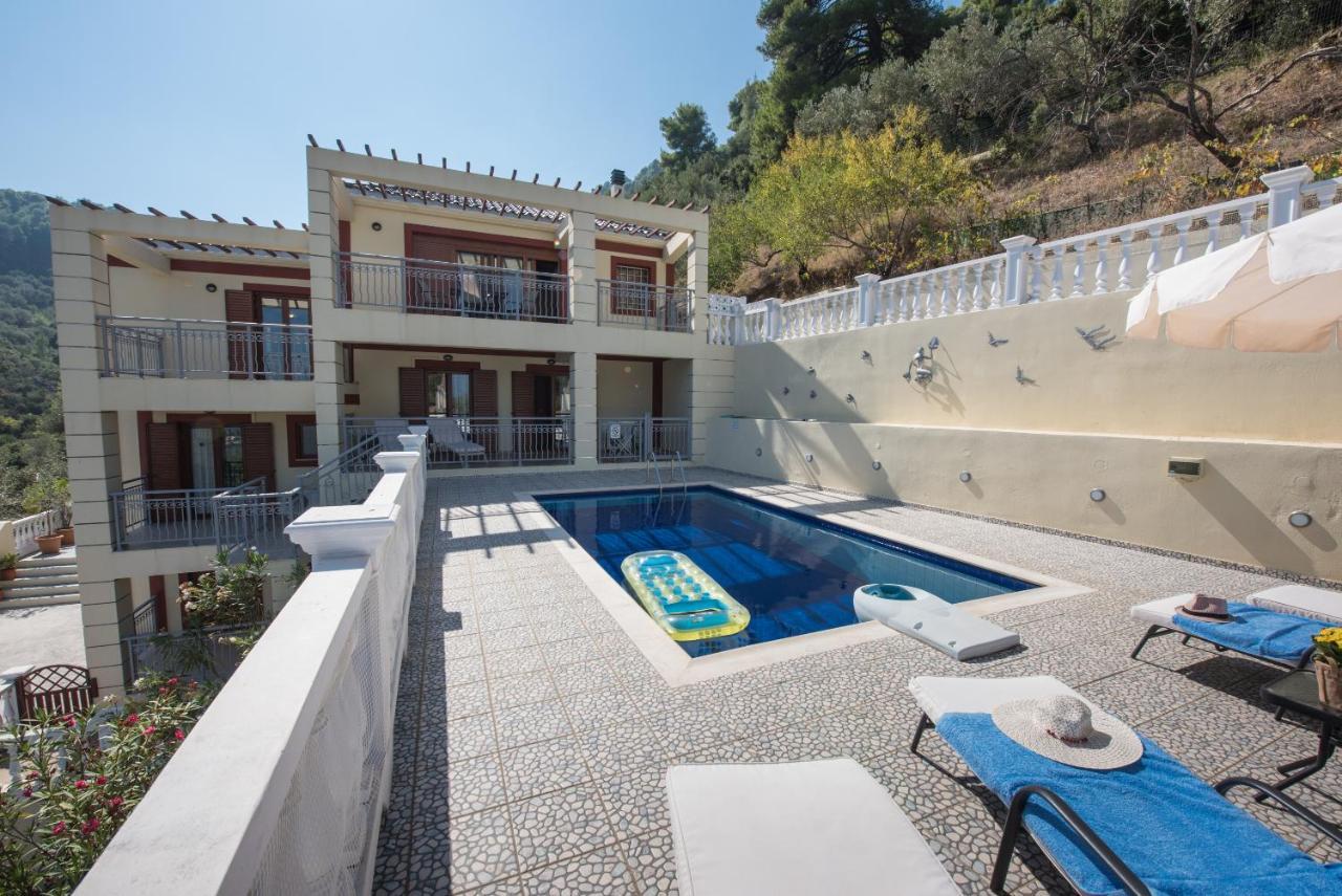 Gallis Villa Pefkias エクステリア 写真